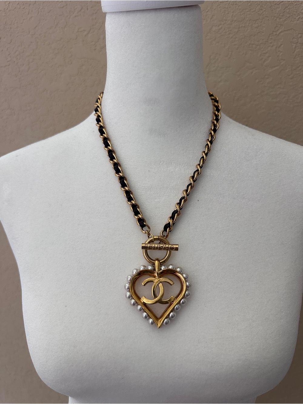 CHANEL Gold and Black Heart CC Pendant Necklace with Pearls